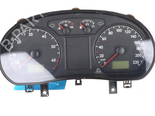 Used Instrument cluster Instrument cluster VW POLO IV (9N_, 9A_) 1.2 12V (64 hp) 39267945 39267945