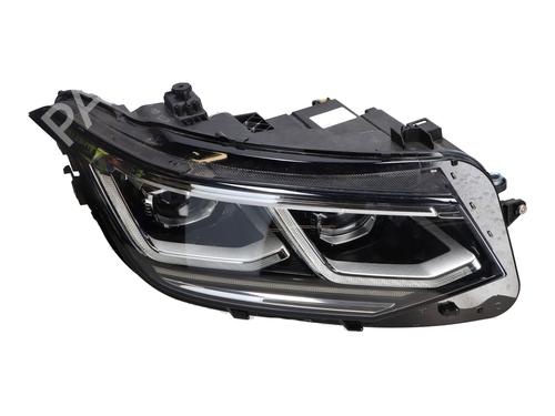 Faro destro VW TIGUAN (AD1, AX1) 1.5 TSI (150 hp) 30836492
