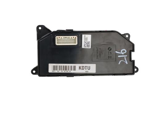 Switch GENESIS G70 (IK) 2.0 T-GDi | BP39918619I30 - Image 4