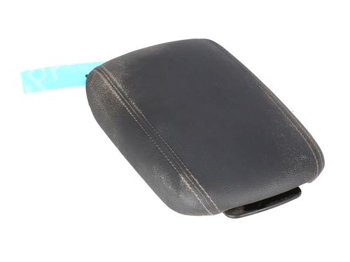 Used Armrest / Center console HYUNDAI i30 (PDE, PD, PDEN) 1.0 T-GDI (120 hp) 32157062