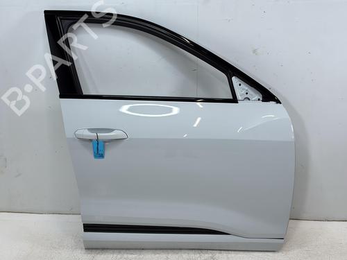 Used Right front door Right front door 38491723 38491723