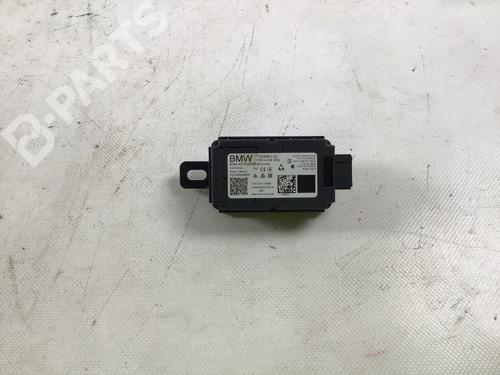 Used Control unit BMW 1 (F40) 118 i (140 hp) 8911220