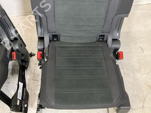 Rear seat (3rd row) VW TOURAN (5T1) 2.0 TDI | BP34196792I24  - Image 5