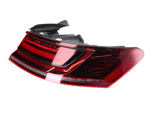 Used Right taillight VW ARTEON (3H7, 3H8) 1.5 TSi (150 hp) 29304267