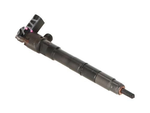 Used Injector VW GOLF VII (5G1, BQ1, BE1, BE2) 1.6 TDI (115 hp) 26645825