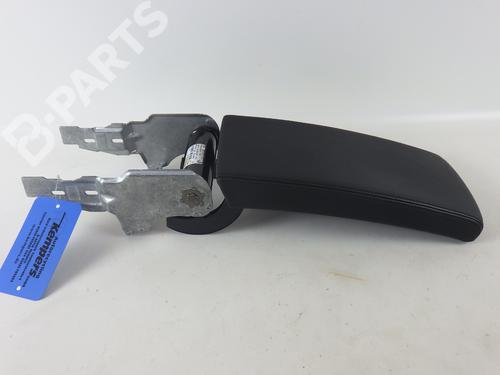 BP7154888I20 main image