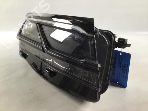 Right headlight VW TOUAREG (CR7, RC8) 3.0 TDI 4motion | BP33608385C29 - Image 2