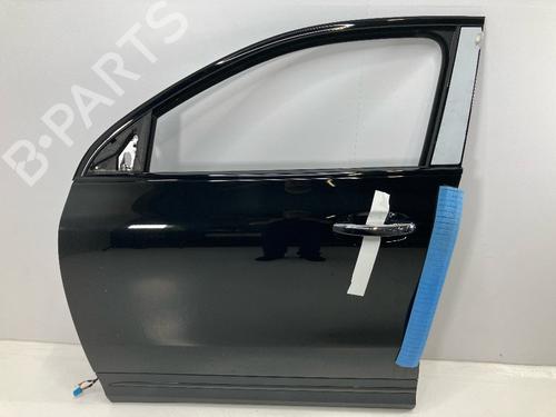 Used Left front door MERCEDES-BENZ GLA (H247) GLA 200 4-matic (247.788) (163 hp) 26721939