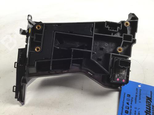 Switch AUDI E-TRON (GEN) 55 quattro | BP8165119I30 