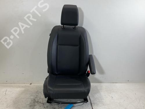 right-front-seat-peugeot-expert-van-v_-2016-39925734 main image