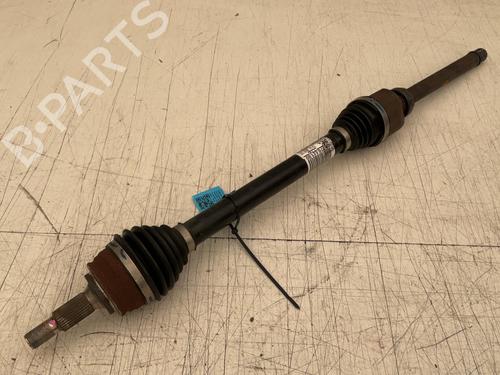Used Right front driveshaft Right front driveshaft PEUGEOT 3008 II SUV (MC_, MR_, MJ_, M4_) 1.2 Hybrid 136 (MRHPYE) (136 hp) 39928413 39928413