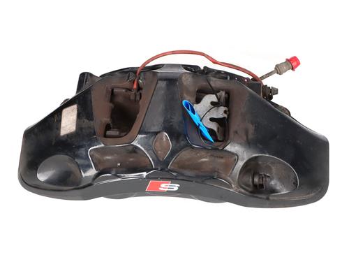 Używane Zacisk hamulca przedniego prawego AUDI Q7 (4MB, 4MG, 4MQ) SQ7 TDI quattro (435 hp) 30818649