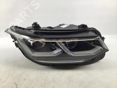 Used Right headlight Right headlight VW TIGUAN (AD1, AX1) 2.0 TSI 4motion (245 hp) 33608405 33608405
