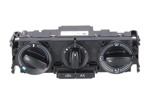 Commande Chauffage SKODA RAPID (NH3, NK3, NK6) 1.2 TSI (110 hp) 31758101