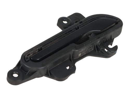 Used Front right exterior door handle Front right exterior door handle TESLA MODEL Y (5YJY) Long Range All-wheel Drive (514 hp) 39917931 39917931
