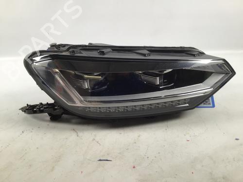 Used Right headlight Right headlight VW TOURAN (5T1) 1.0 TSI (116 hp) 33302984 33302984