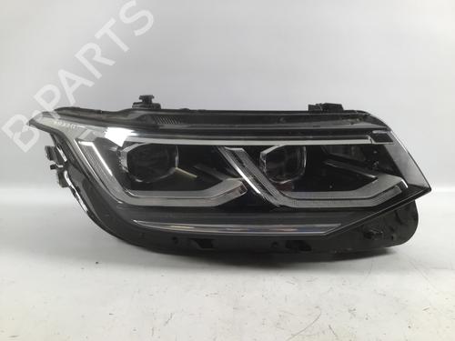 Used Right headlight Right headlight VW TIGUAN (AD1, AX1) 2.0 TSI 4motion (245 hp) 33470134 33470134