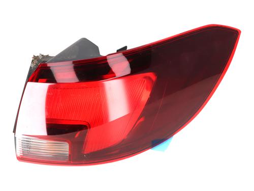 Used Right taillight Right taillight OPEL ASTRA K Sports Tourer (B16) 1.2 Turbo (35) (131 hp) 33328402 33328402