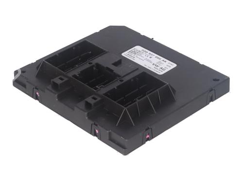 Used Electronic module VW TOURAN (5T1) 1.6 TDI (110 hp) 24523923