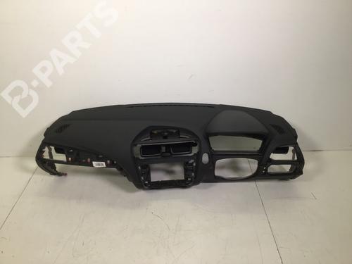 Dashboard BMW 1 (F21) 116 i (136 hp) 9270605