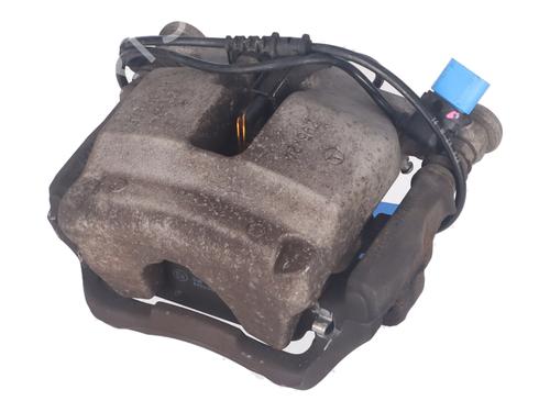 Used Right front brake caliper MERCEDES-BENZ C-CLASS (W205) C 180 (205.076) (156 hp) 19093472