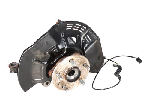 Used Left front steering knuckle Left front steering knuckle TOYOTA C-HR (_X1_) 1.8 Hybrid (ZYX10_, ZYX11_) (98 hp) 33545809 33545809