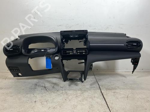 Used Dashboard Dashboard TOYOTA YARIS CROSS (MXP_) 1.5 Hybrid (MXPJ10) (92 hp) 39924678 39924678