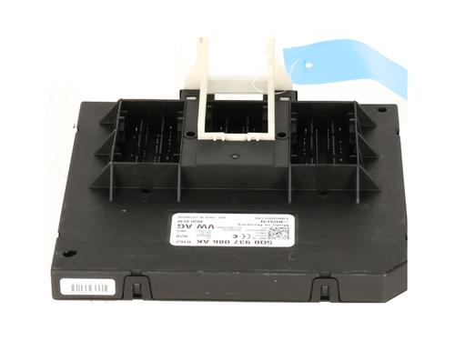 Used Electronic module Electronic module VW PASSAT B8 Variant (3G5, CB5) 2.0 TDI 4motion (190 hp) 33884666 33884666