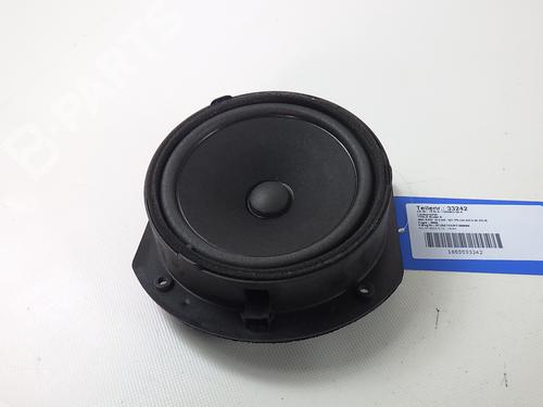 speakers-tesla-model-s-5yjs-85d-awd-tesla-1004833-02-a-2012-7804629 main image