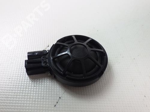 speakers-tesla-model-s-5yjs-85d-awd-tesla-1004833-00-a-2012-7804635 main image