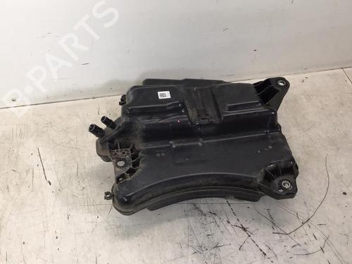 AdBlue-tank SKODA OCTAVIA IV Combi (NX5, PV5) 2.0 TDi (150 hp) 30501420
