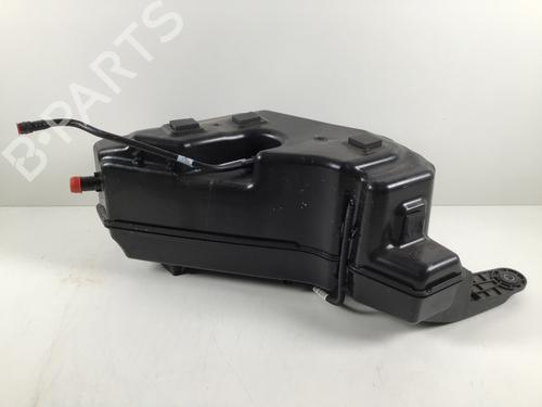 AdBlue tank BMW X5 (G05, F95) xDrive 30 d Mild-Hybrid 9488143