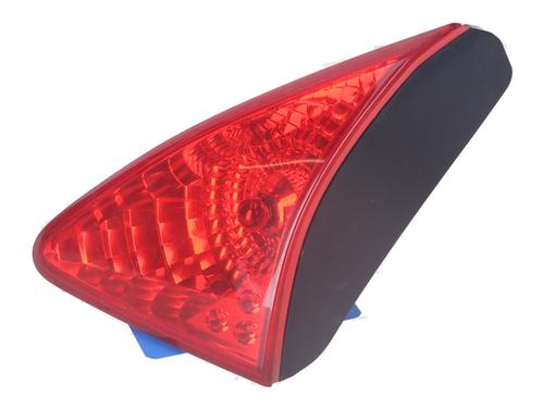 Right tailgate light PEUGEOT 3008 MPV (0U_) 1.6 HDi (112 hp) 18112522