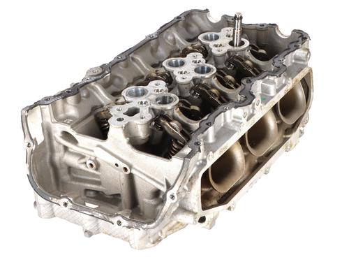 Used Cylinder head Cylinder head VW TOUAREG (CR7, RC8) 3.0 TSI 4motion (340 hp) 25335246 25335246