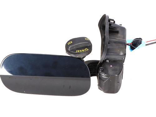fuel-flap-audi-a8-d4-4h2-4h8-4hc-4hl-2009-2010-2011-2012-2013-2014-2015-2016-2017-2018-2019-36386220 main image