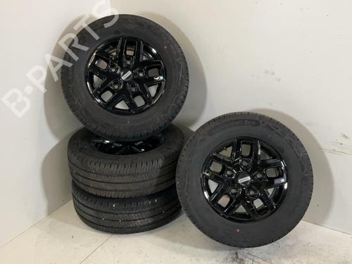 Used Rim Rim 38067617 38067617