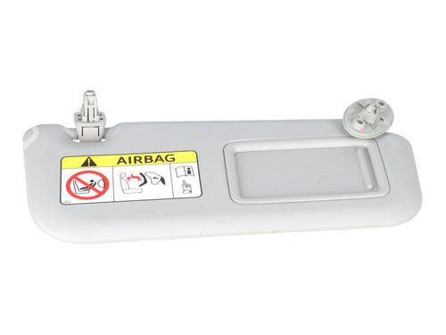 Højre solskærm Højre solskærm TOYOTA YARIS (_P21_, _PA1_, _PH1_) 1.5 Hybrid (MXPH10, MXPH11) (116 hp) 33771314 33771314