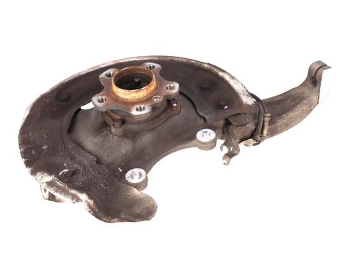 Used Left front steering knuckle BMW 5 (G30, F90) 530 d (265 hp) 28680264