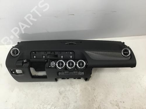 Used Dashboard MERCEDES-BENZ GLA (H247) GLA 250 (247.746) (224 hp) 27303708