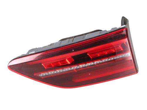 Used Right tailgate light VW GOLF VIII (CD1, DA1) 1.0 TSI (90 hp) 32084382