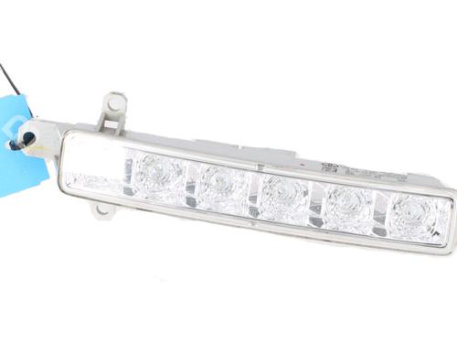 Used Left daytime light Left daytime light 39530476 39530476