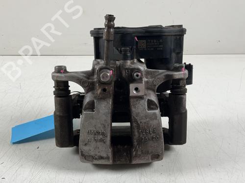 Used Right rear brake caliper Right rear brake caliper TESLA MODEL Y (5YJY) EV (347 hp) 39921890 39921890