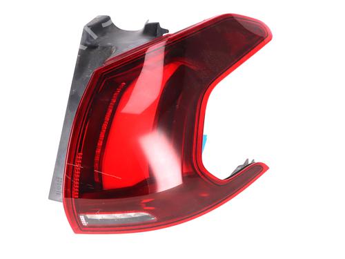Used Right taillight Right taillight 37529981 37529981