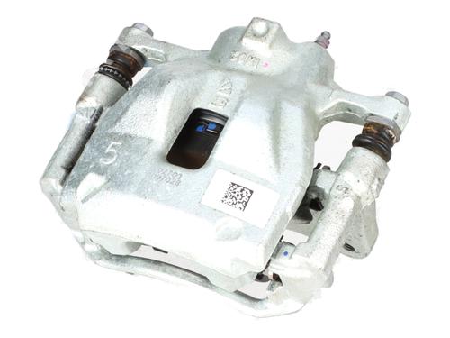 Used Left front brake caliper Left front brake caliper TOYOTA YARIS CROSS (MXP_) 1.5 Hybrid (MXPJ10) (92 hp) 39925540 39925540