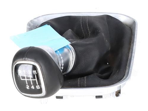 Used Gear lever HYUNDAI i30 (PDE, PD, PDEN) 1.0 T-GDI (120 hp) 32157070