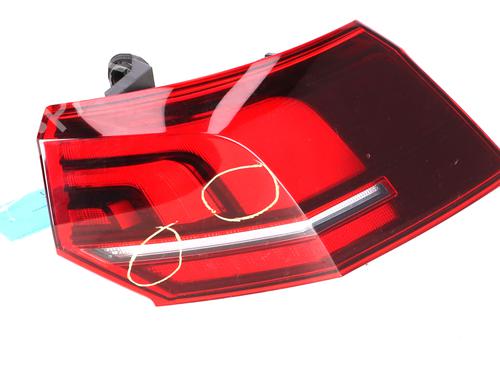 right-taillight-vw-golf-viii-cd1-da1-2019-39921622 main image
