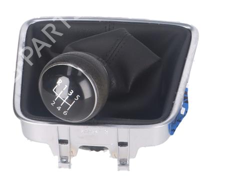 Used Gear lever VW TIGUAN (5N_) 1.4 TSI (150 hp) 24495017