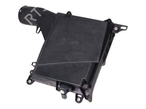 Used Air filter box MERCEDES-BENZ S-CLASS (W222, V222, X222) S 600 Maybach (222.976) (530 hp) 28176182
