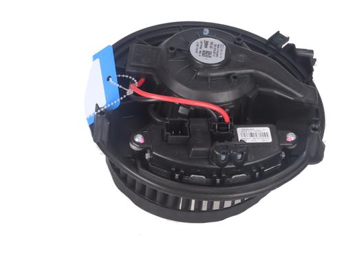 Heater blower motor VW TOURAN (5T1) 2.0 TDI | BP22373293M62 