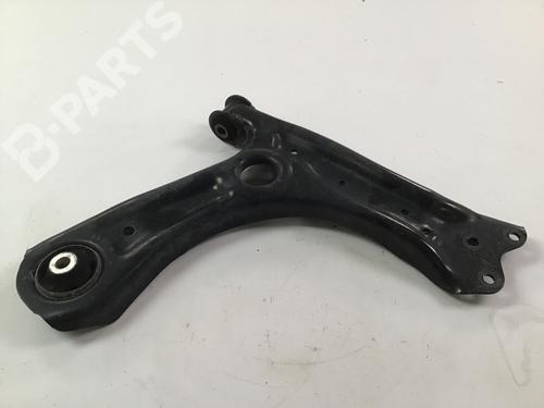 Used Right front suspension arm SKODA FABIA III Estate (NJ5) 1.4 TDI (105 hp) 8149092